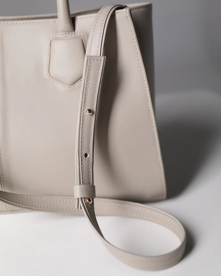 Credo Tote
